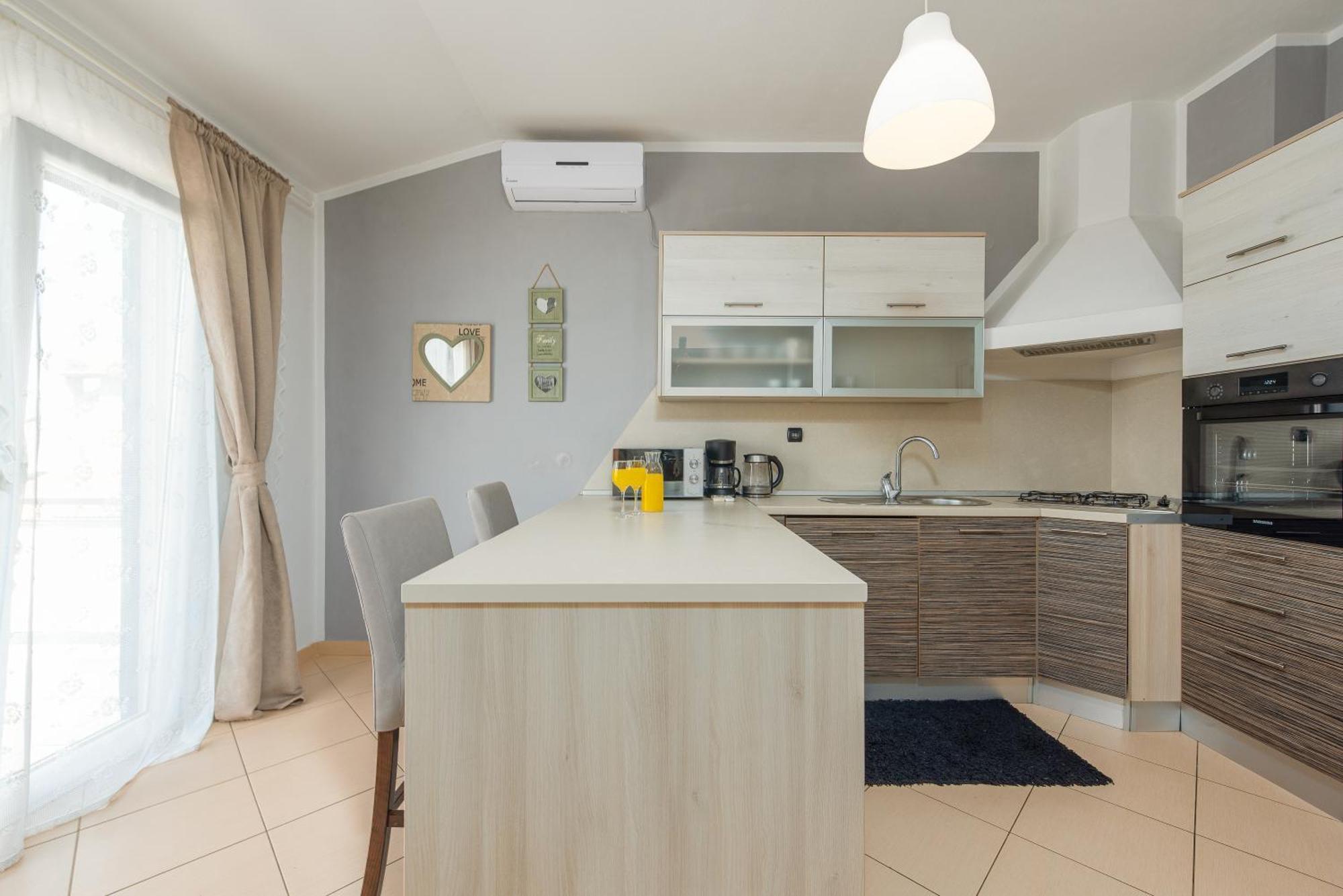 Apartman Mara Poljica  Buitenkant foto