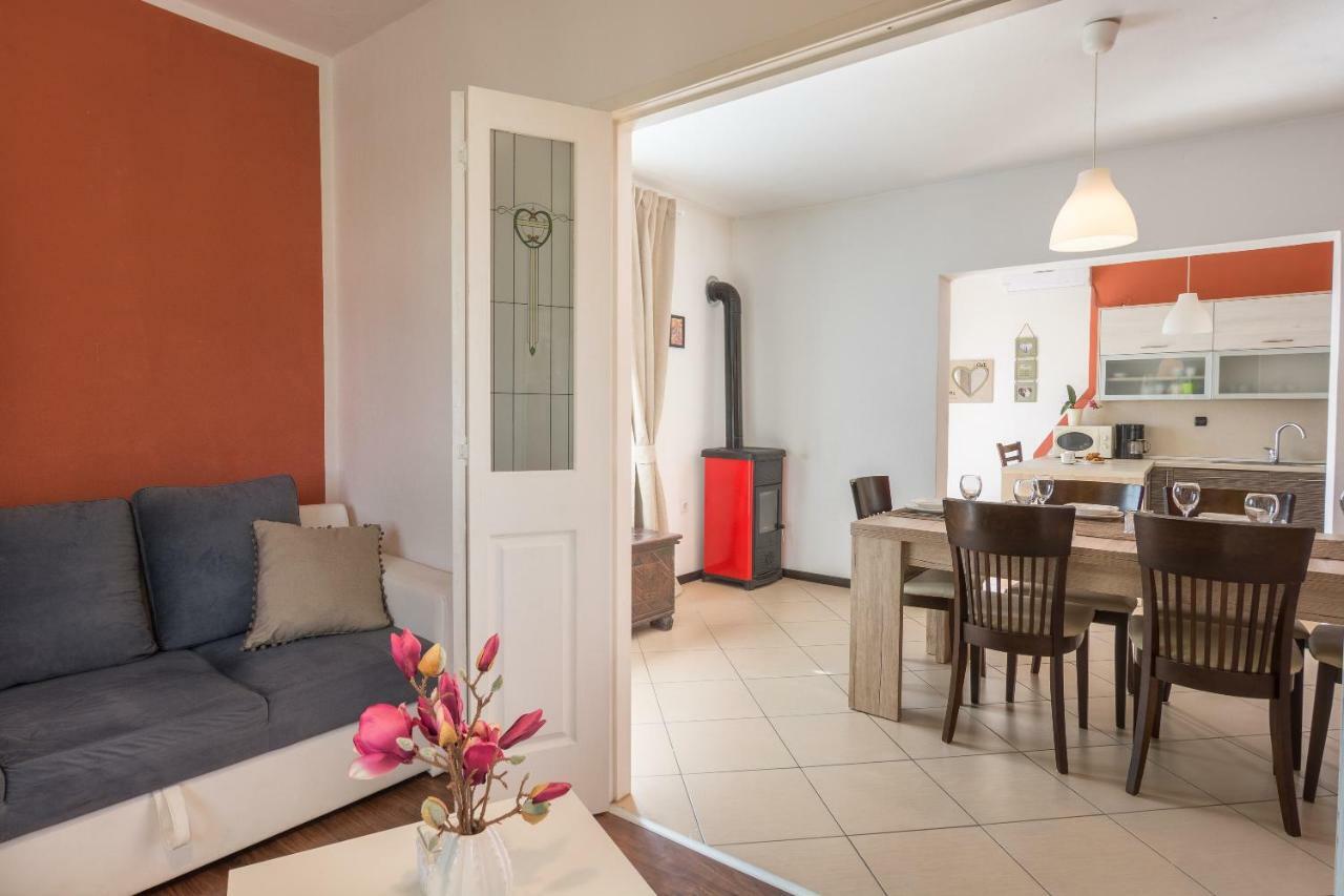 Apartman Mara Poljica  Buitenkant foto